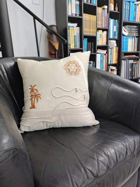 Almofada Decorativa | Coleção Eco Gaurê Conforto natural, design com alma.