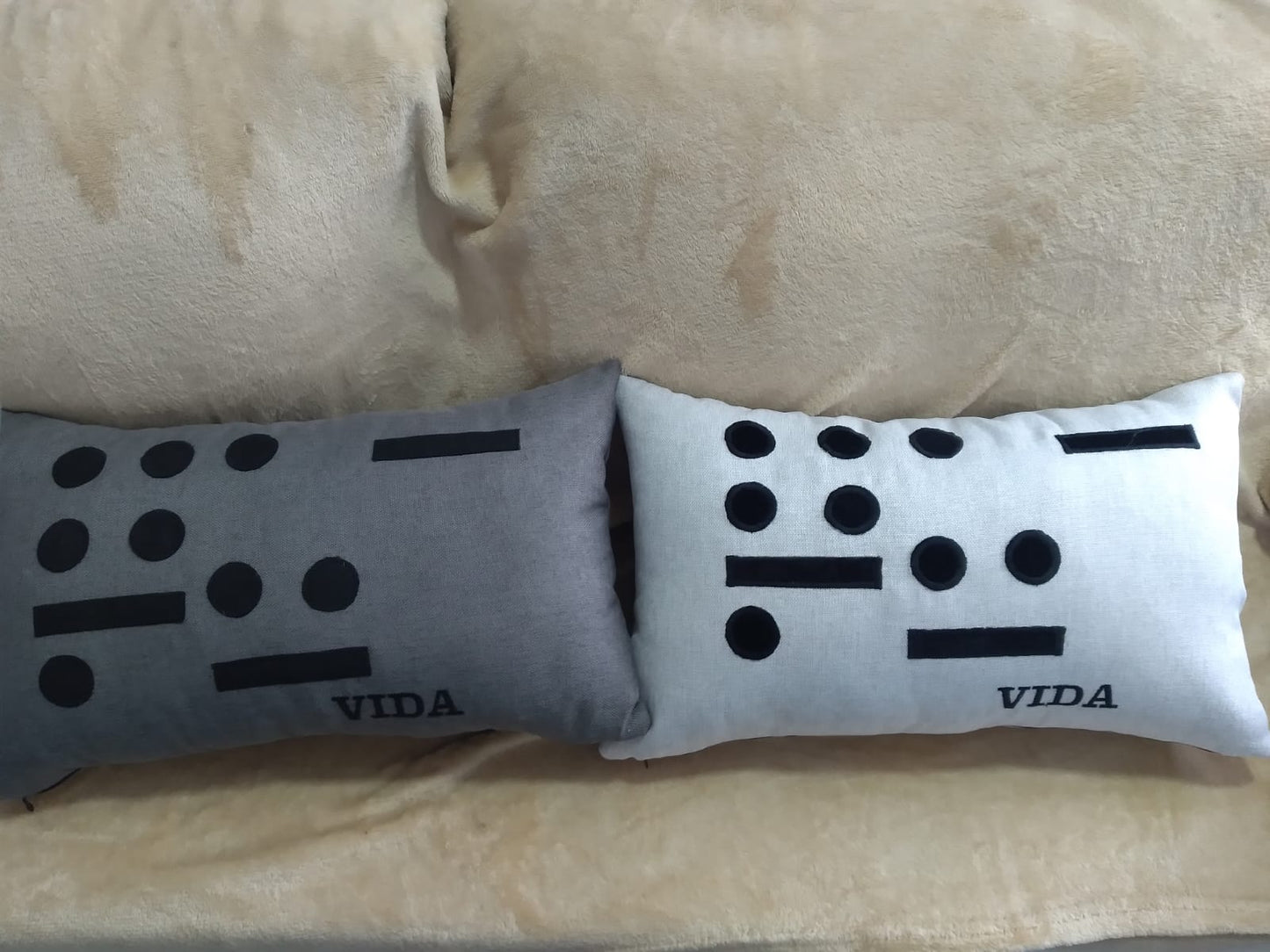 Almofada Retangular Coleção Morse – “VIDA” (50x30cm)