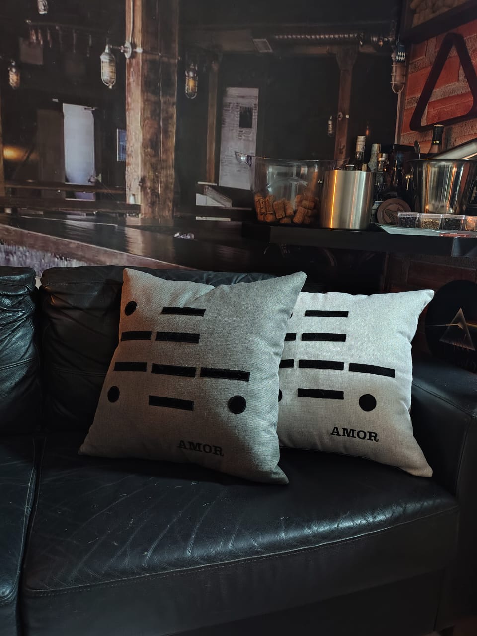 Almofada Morse 50x50 — Coleção Morse | Toque que comunica