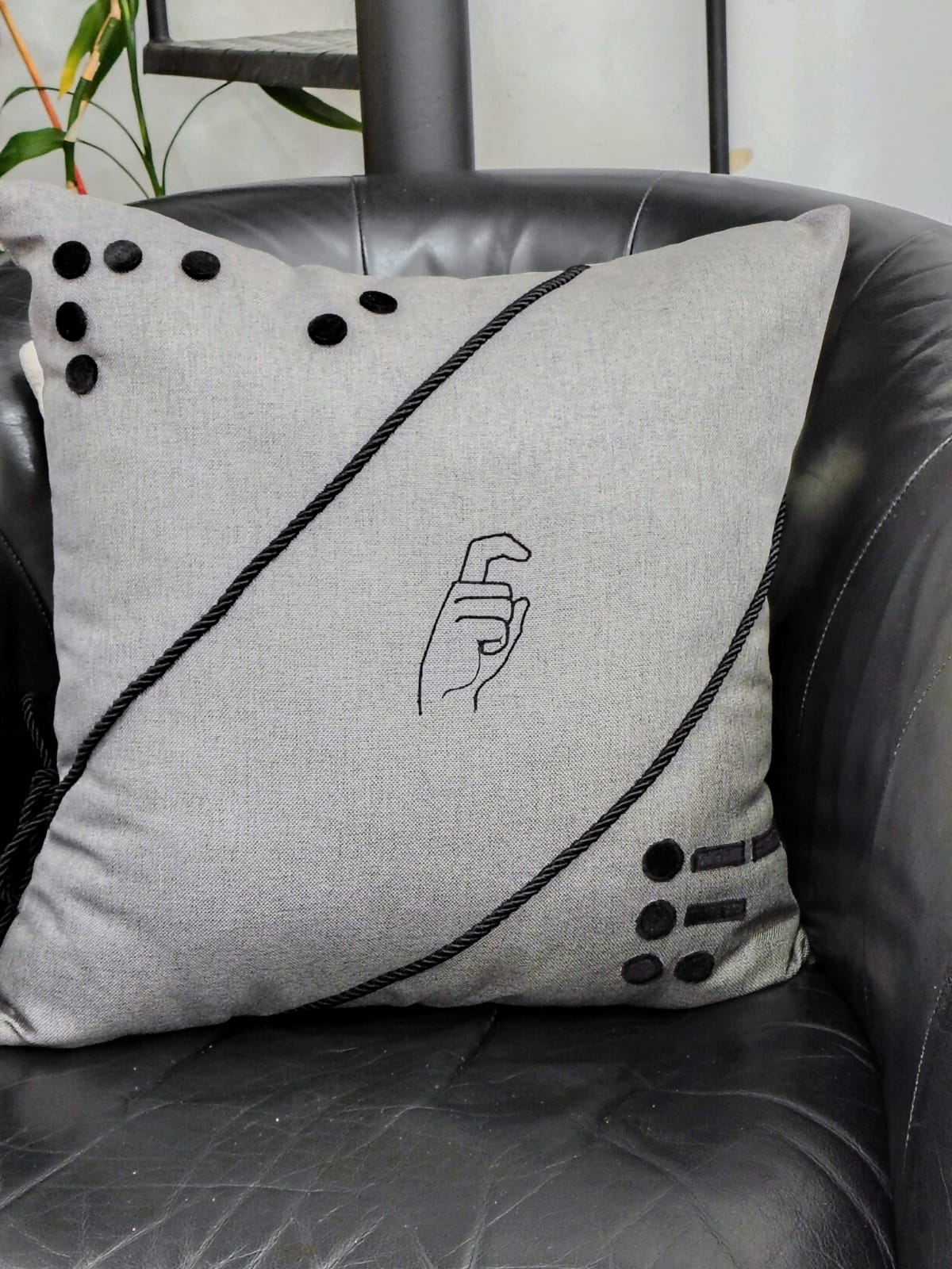 Almofada Decorativa Dia dos Pais Gaurê | 50x50 | Edição Especial Inclusiva