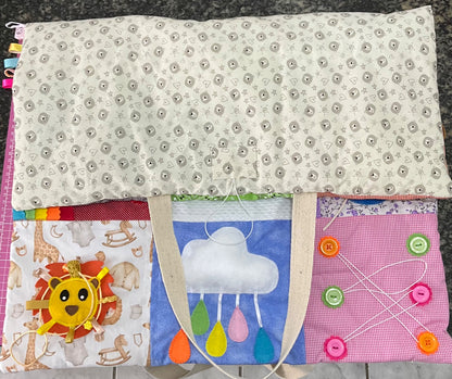 Tapete Sensorial Bolsa – Coleção Infantil Gaurê | Feito à Mão | Portátil e Educativo